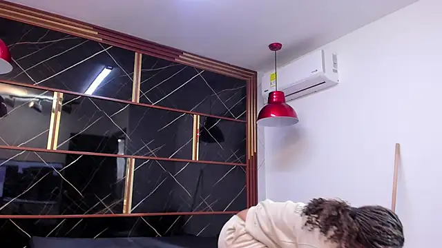 Snapshot of HannyThompson chatting on 10-03-25, 12:46 HannyThompson online show from 10-03-25, 12:46