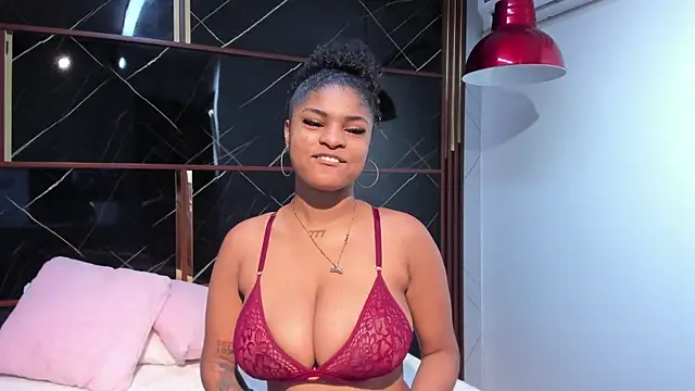 Snapshot of HannyThompson chatting on 11-04-25, 12:48 HannyThompson online show from 11-04-25, 12:48