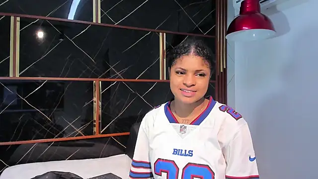 HannyThompson online show from 04-10-26, 12:43