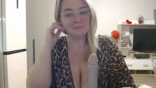 EleanoraDream online show from 03-27-26, 04:51