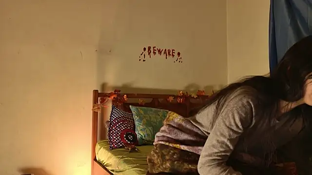  MoonLipson  online show from 11-22-25, 11:04