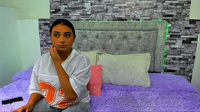 Snapshot of nicolexxaleja chatting on 09-22-25, 08:11 nicolexxaleja online show from 09-22-25, 08:11