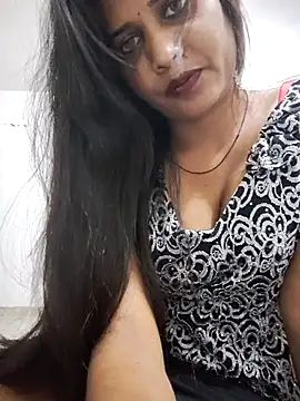 cute radhikaa online show from 03-29-26, 11:32