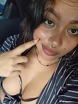 Yessica Lopezz online show from 04-01-26, 01:01