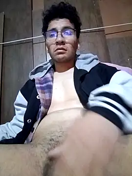 Snapshot of LecheDeSoya666 chatting on 10-05-25, 05:06 LecheDeSoya666 online show from 10-05-25, 05:06