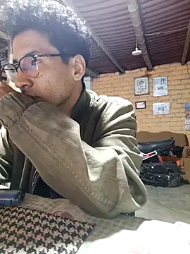 Snapshot of LecheDeSoya666 chatting on 10-09-25, 03:37 LecheDeSoya666 online show from 10-09-25, 03:37