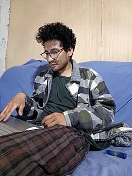 Snapshot of LecheDeSoya666 chatting on 11-25-25, 05:29 LecheDeSoya666 online show from 11-25-25, 05:29