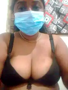 Snapshot of boosypussy chatting on 04-25-26, 10:07 boosypussy online show from 04-25-26, 10:07