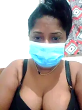 Snapshot of boosypussy chatting on 06-05-26, 10:59 boosypussy online show from 06-05-26, 10:59