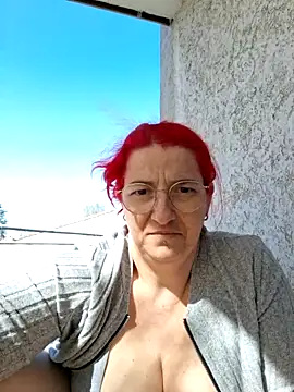 Snapshot of Einfach_Dani_offi chatting on 04-09-26, 01:16 Einfach Dani offi online show from 04-09-26, 01:16
