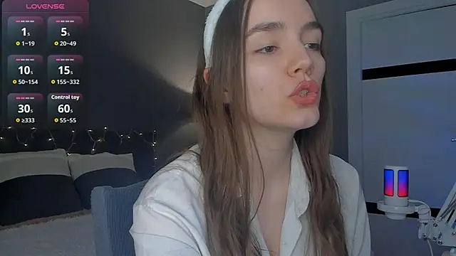 sweete chantal online show from 03-31-26, 07:14