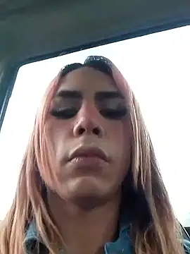 Snapshot of Daliana_Gounbolt chatting on 09-19-25, 11:33 Daliana Gounbolt online show from 09-19-25, 11:33