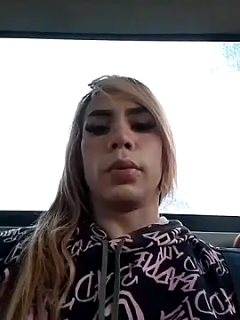 Snapshot of Daliana_Gounbolt chatting on 09-30-25, 11:26 Daliana Gounbolt online show from 09-30-25, 11:26