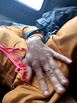 Snapshot of Daliana_Gounbolt chatting on 10-16-25, 11:22 Daliana Gounbolt online show from 10-16-25, 11:22