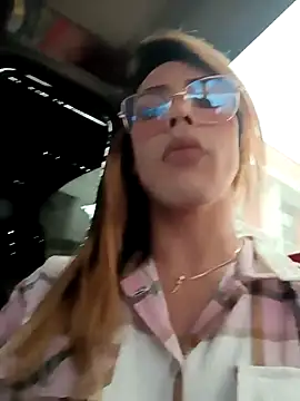 Snapshot of Daliana_Gounbolt chatting on 01-09-26, 11:57 Daliana Gounbolt online show from 01-09-26, 11:57