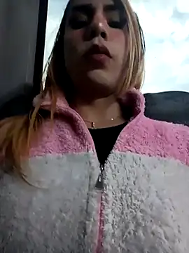 Snapshot of Daliana_Gounbolt chatting on 01-14-26, 11:49 Daliana Gounbolt online show from 01-14-26, 11:49