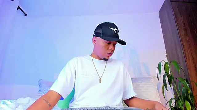 asmodeo 33 online show from 02-19-26, 05:47