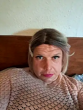 VanessaSissyGay online show from 10-31-25, 07:20