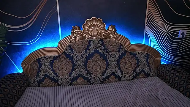 Snapshot of IvyLaurent chatting on 11-11-25, 06:41 IvyLaurent online show from 11-11-25, 06:41