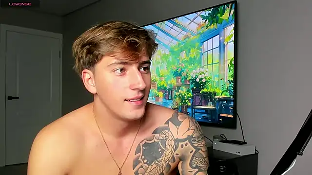 Snapshot of DaniHort chatting on 10-05-25, 10:35 DaniHort online show from 10-05-25, 10:35