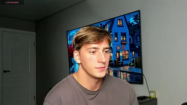 Snapshot of DaniHort chatting on 10-11-25, 02:26 DaniHort online show from 10-11-25, 02:26