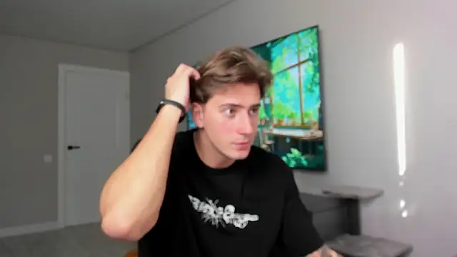 DaniHort online show from 02-24-26, 08:56