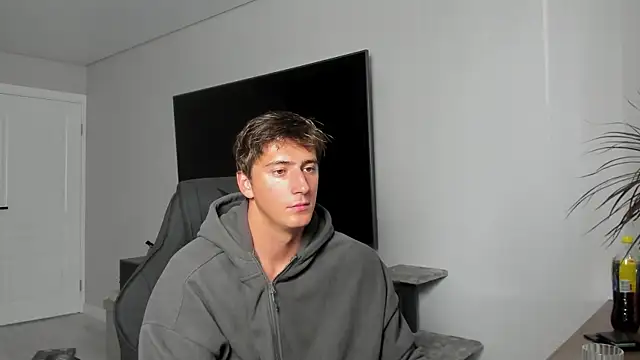 Snapshot of DaniHort chatting on 07-08-26, 07:13 DaniHort online show from 07-08-26, 07:13