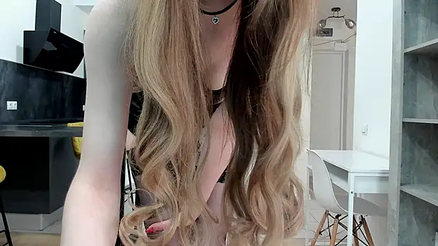 Kitty Player online show from 04-17-26, 09:34