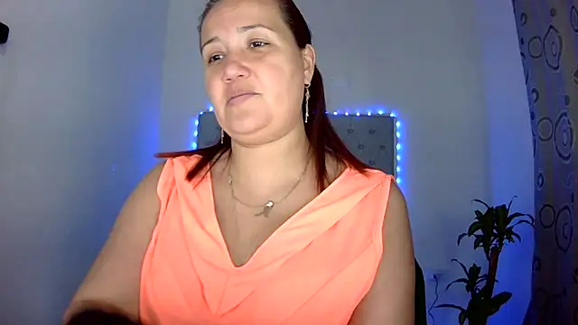 Snapshot of Gabrielajewel_ chatting on 09-24-25, 09:18 Gabrielajewel online show from 09-24-25, 09:18