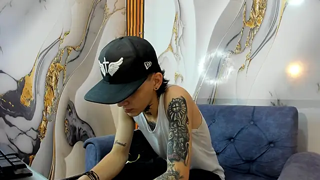 StraightBoy Nick online show from 09-29-25, 07:13