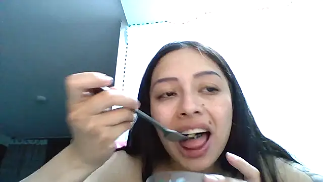 sara gomez1  online show from 05-22-26, 12:18