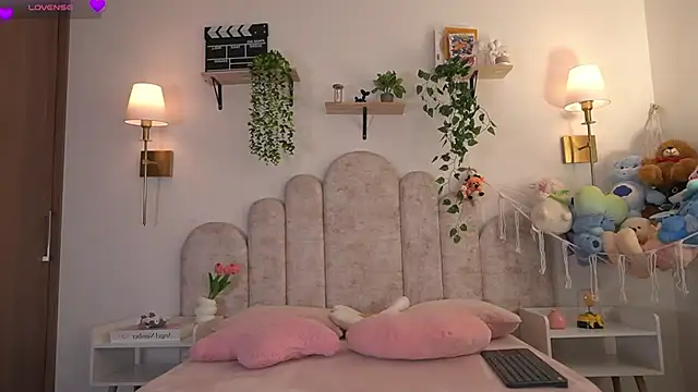 violeth     online show from 03-30-26, 01:12