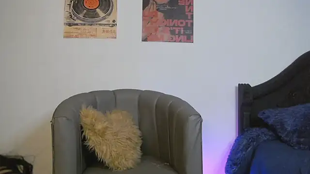 CoralieBronson online show from 03-10-26, 11:21