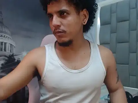 Xfire boy69 online show from 02-18-26, 02:24