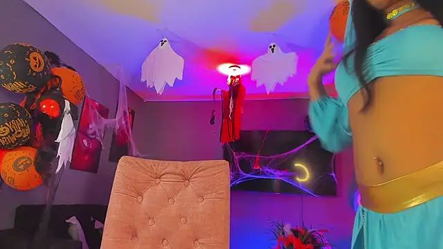 Snapshot of catalina_hot20 chatting on 10-17-25, 04:26 catalina hot20 online show from 10-17-25, 04:26