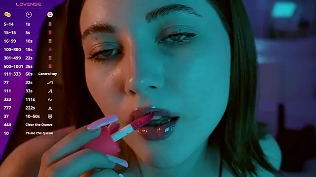 Snapshot of Kimmie_shine chatting on 09-18-25, 08:05 Kimmie shine online show from 09-18-25, 08:05