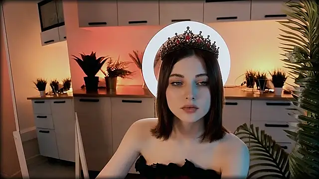 Snapshot of Kimmie_shine chatting on 09-19-25, 08:38 Kimmie shine online show from 09-19-25, 08:38