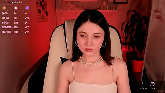 Snapshot of Kimmie_shine chatting on 10-23-25, 10:47 Kimmie shine online show from 10-23-25, 10:47