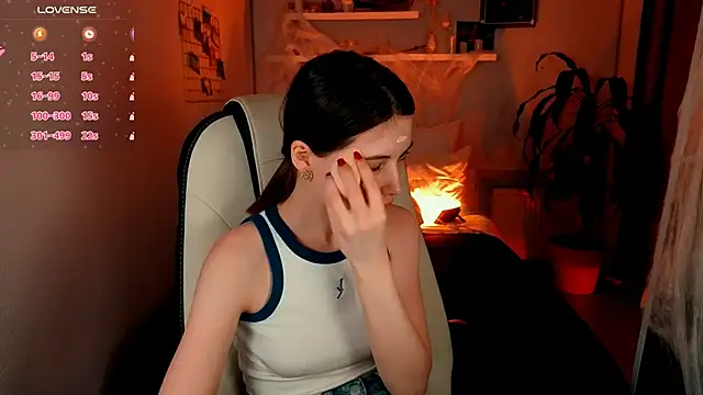 Snapshot of Kimmie_shine chatting on 11-01-25, 08:49 Kimmie shine online show from 11-01-25, 08:49