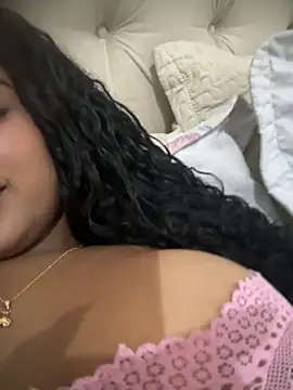 Snapshot of bianca090 chatting on 10-25-25, 06:54 bianca090 online show from 10-25-25, 06:54