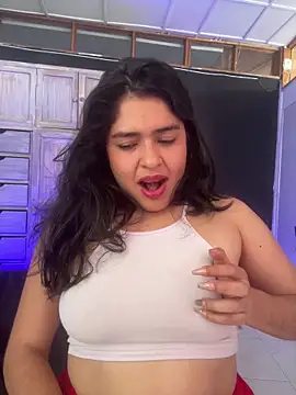EmilyNoir1 online show from 05-06-26, 09:09
