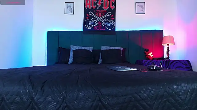 Alisse Moore online show from 11-22-25, 12:59