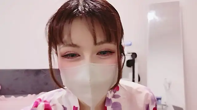 Snapshot of -Nyanko-chan- chatting on 07-07-26, 11:14 -Nyanko-chan- online show from 07-07-26, 11:14
