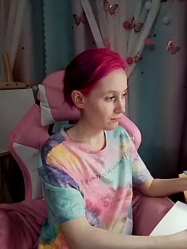 Snapshot of Fuzzy_Unicorn chatting on 09-08-25, 07:02 Fuzzy Unicorn online show from 09-08-25, 07:02