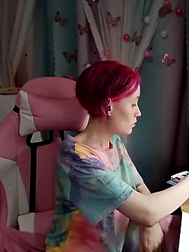 Snapshot of Fuzzy_Unicorn chatting on 09-11-25, 06:41 Fuzzy Unicorn online show from 09-11-25, 06:41