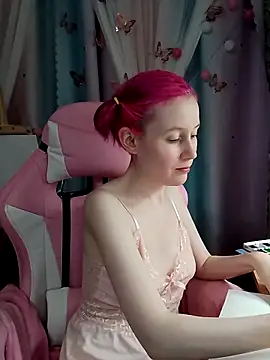 Snapshot of Fuzzy_Unicorn chatting on 10-21-25, 07:14 Fuzzy Unicorn online show from 10-21-25, 07:14