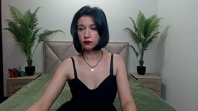 Snapshot of CameronEnns chatting on 12-01-25, 06:57 CameronEnns online show from 12-01-25, 06:57