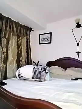 Snapshot of yenami chatting on 10-14-25, 05:08 yenami online show from 10-14-25, 05:08