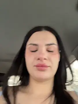 Snapshot of MiraReach chatting on 12-18-25, 03:12 MiraReach online show from 12-18-25, 03:12