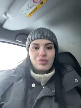 Snapshot of MiraReach chatting on 01-13-26, 04:07 MiraReach online show from 01-13-26, 04:07